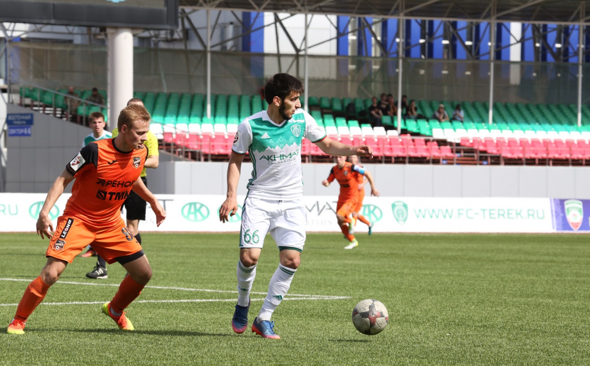 Фоторепортаж с матча молодежных составов «Терека» и «Урала»