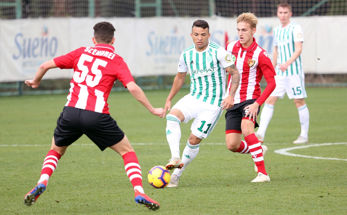 Фоторепортаж с матча «Ахмат» – «Гонвед»