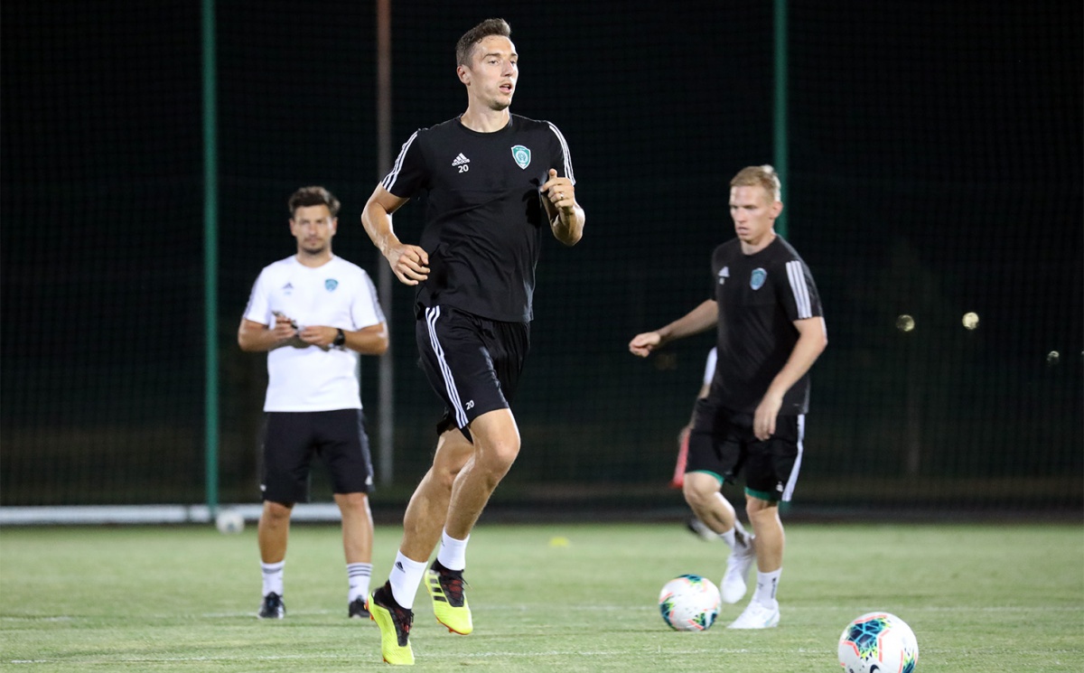 "Ахмат" начал подготовку к матчу с "Оренбургом"