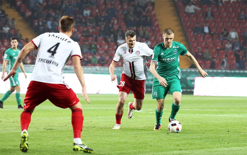 Фоторепортаж с матча «Терек» - «Амкар»