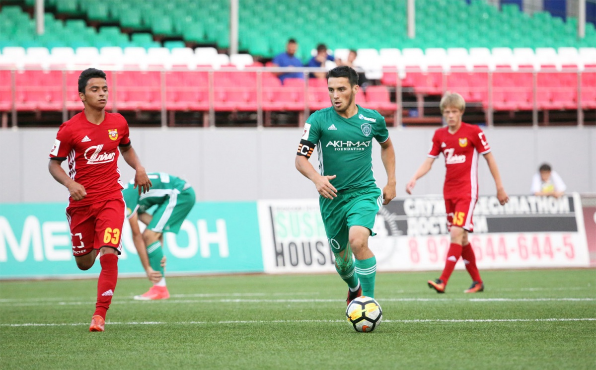 Молодежный состав ФК «Ахмат» сыграл со сверстниками из «Арсенала»