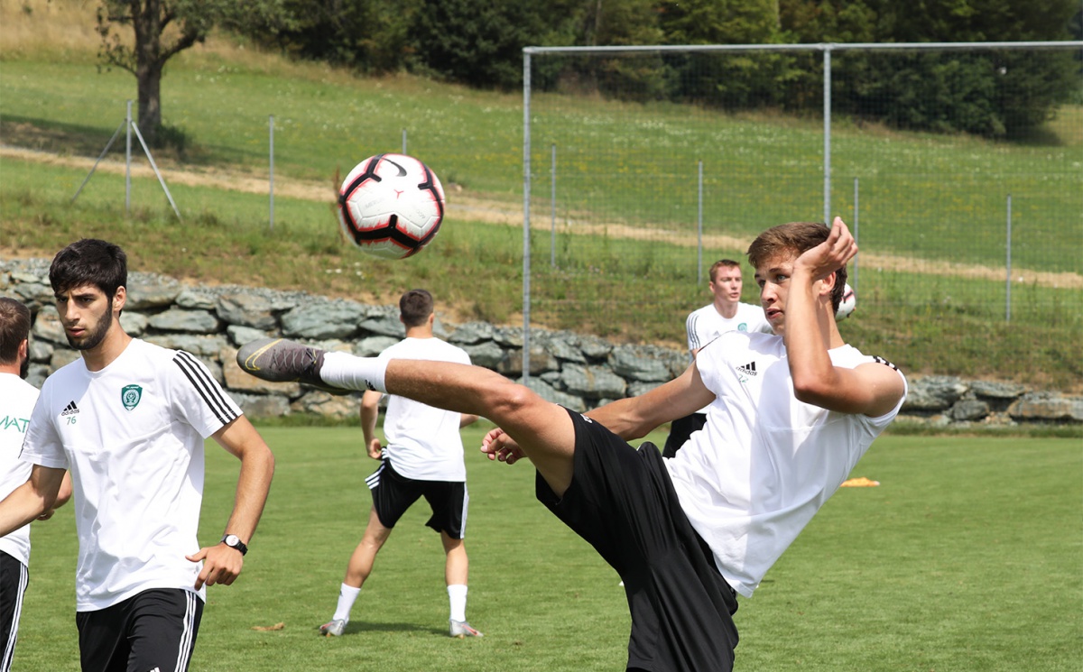 Лечи Садулаев получил вызов в юношескую сборную России.