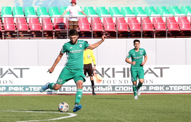 Молодежный состав "Терека" обыграл "Амкар" со счетом 3-1