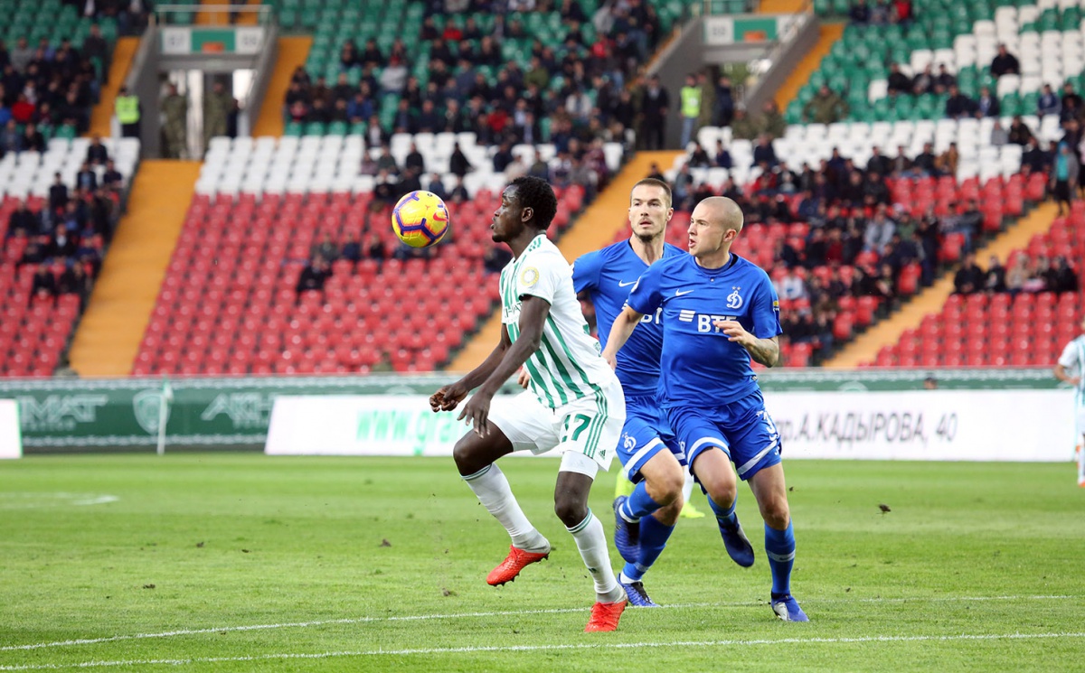 "Ахмат" сыграл вничью с "Динамо"