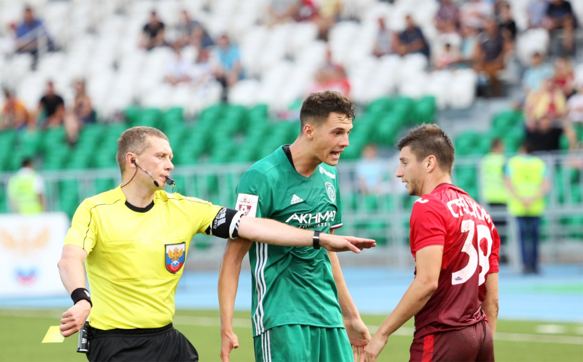 Антон Швец: Нужно сохранять концентрацию на все 90 минут матча.