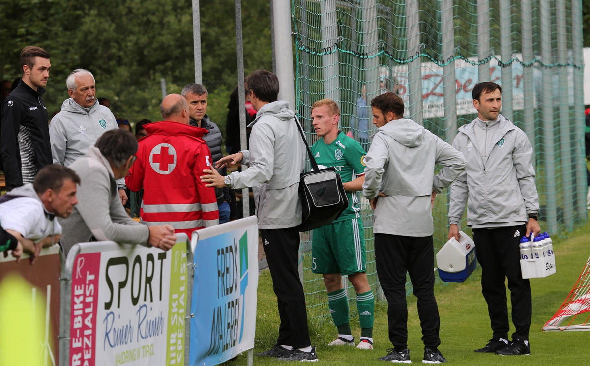Гащенков возобновит тренировки через три дня