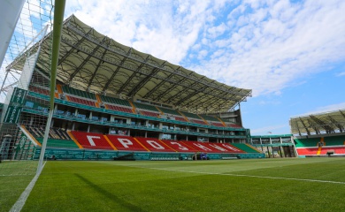 Консультант ФИФА Э. Коул побывал на «Ахмат-Арене»