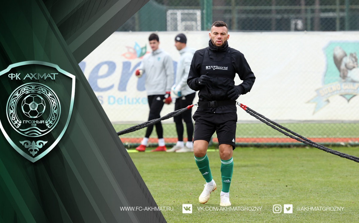 Тренировки день за днем. Фоторепортаж